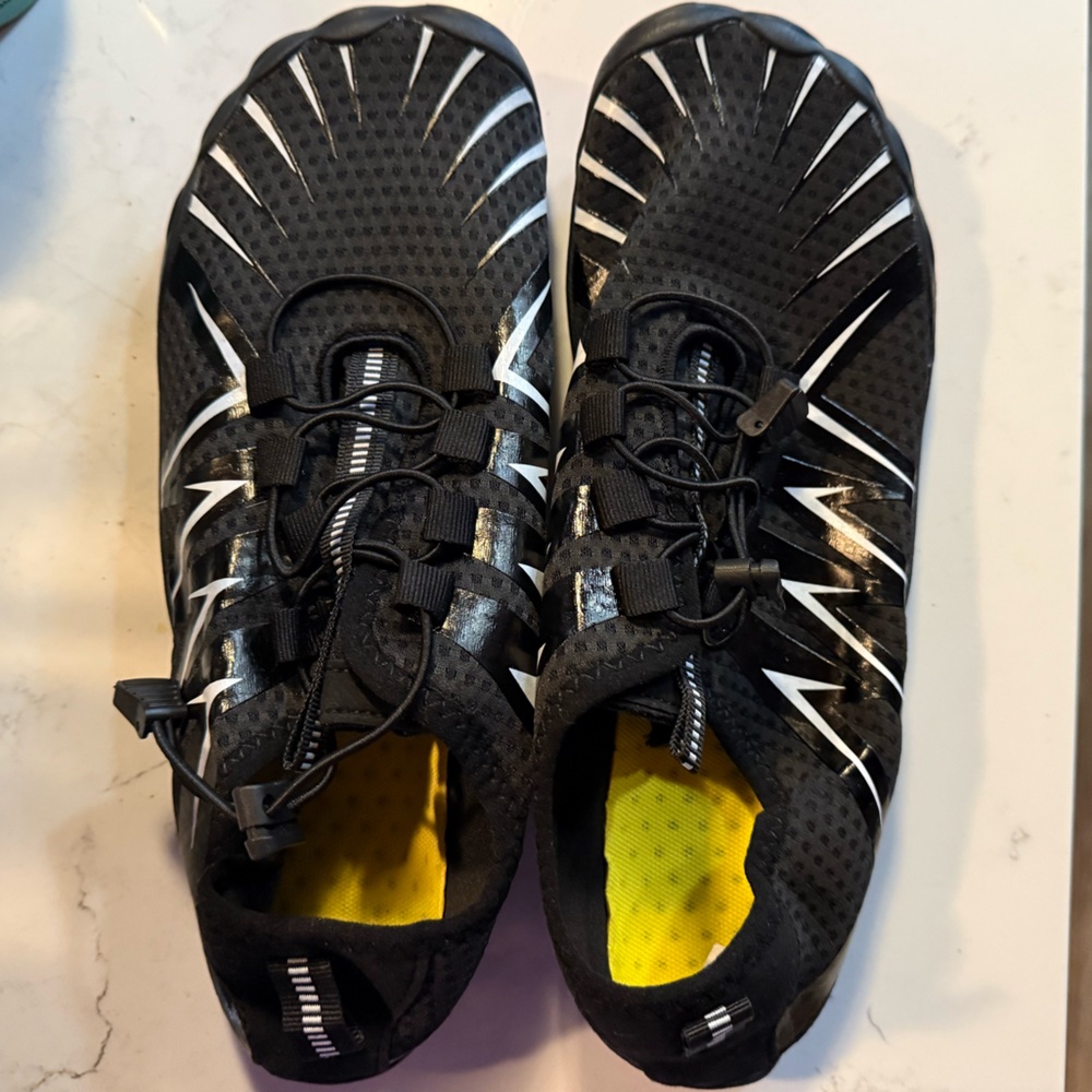 HIKE Footwear
